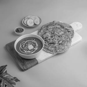 Dal Makhani 2 Paratha