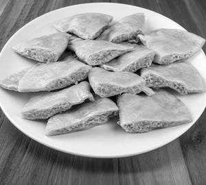 4 Pcs Aata Pitha