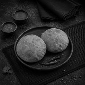 ⁠rajasthani Dal Kachori (2pcs)