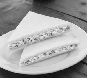 Veg Mayonnaise Sandwich [2 Pcs]