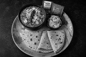 Paneer Angara With 4 Butter Tawa Roti