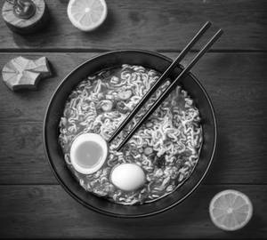 Egg schezwan noodles