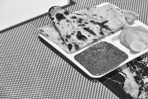Chur Chur Naan With Dal Makhani