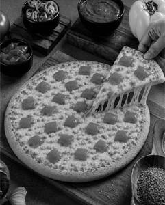 Red Paprika + Sweet Corn Pizza