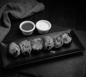 Veg Atta Tandoori Momos [8 Pieces]