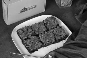 Mini Eggless Incredible Nutella Brownie Box