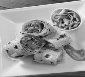 Double omlet noodles roll