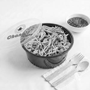 Chilly Garlic Hakka Noodle Chicken