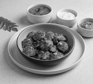 Schezwan Fried Idli [Mini, 14 Pieces]