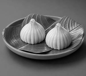 Ukadiche Modak (Serves 2)