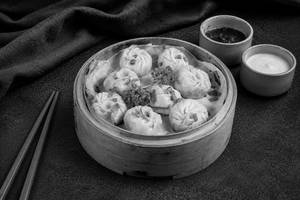 Chicken Schezwan Momo (8 Pcs.)