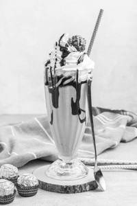 Ferrero automatic [thick milk shakes]