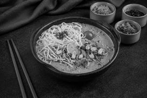 Veg Khao Suey
