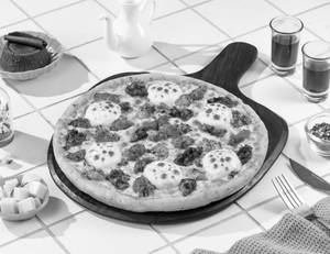 The Meat Eater FOUR CHEESE PIZZA [Regular 7"]
