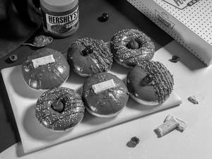 Hershey's Chocomania doughnut Box of 6