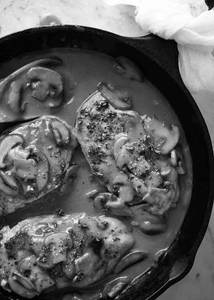 Grilled Chicken with Mushroom Souces