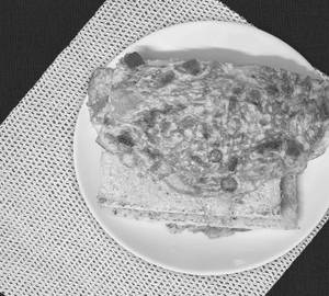 Bread omelette