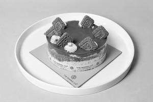 500gms Eggless Biscoff Cake