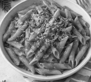 Red sauce pasta