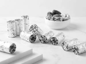 Khajoor Roll