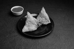 Alu Samosa (2pcs)