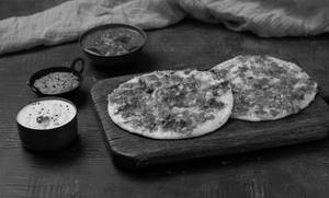 Tomato Uttapam - 2 Nos