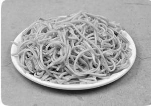 Veg Hakka Noodles [400 Grams]