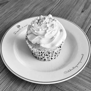 Classic Vanilla Cupcake