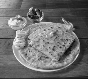 Aloo Paratha-2 Pcs