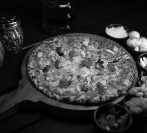 Paprika Farm House Pizza