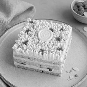 Butterscotch Almond Praline Cake | 500g | Zoroy