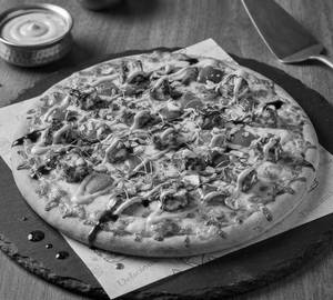 Schezwan paneer pizza
