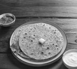 2 Paneer Paratha With Curd And Mixed Pickle