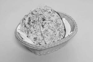 Stuffed Missi Roti