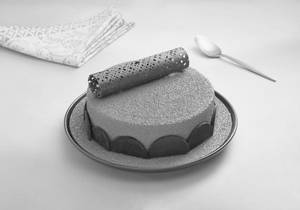 Eggless Red Velvet (Spray) Cake [1/2 KG]
