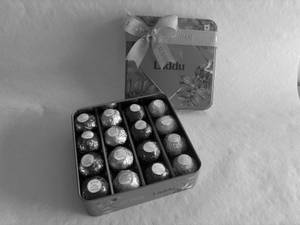 Assorted Chana Laddu Box