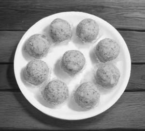 Roasted Chana Ladoo