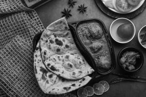 Aloo Dum + Tandoori Roti (2pcs) + Gulab Jamun (2 Pcs)