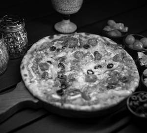 Smoke Woods Special Pizza