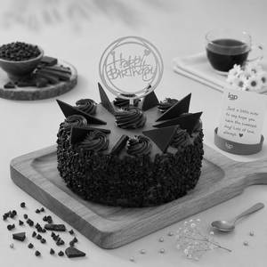 Chocochip Birthday Cake (500 Gm)