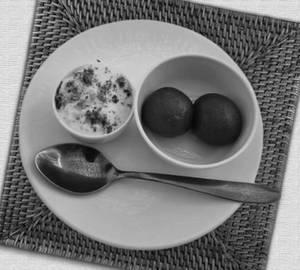 Gulab Jamun With Rabri Combo