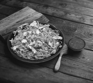 Chicken schezwan noodles