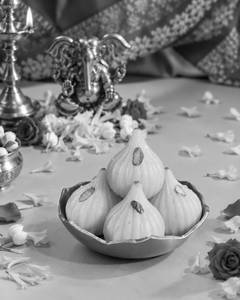 Kesar Mawa Modak