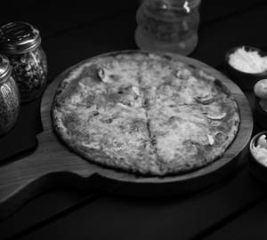 Garlic Mushroom Pizza