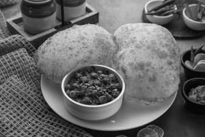 Chola Bhatura