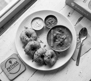 Sambhar Vada