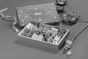 Asha 107 Kaju & Khova Premium Mix Sweet 1Kg