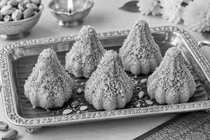Biscoff Modak.