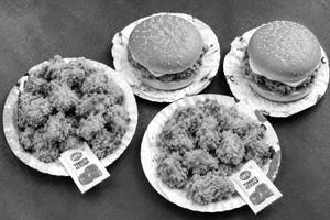 Crispy Chicken Burger [2 Pieces]+Chicken Pakora [3 Pieces]+Chicken Popcorn [15 Pieces]