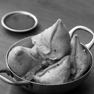 Mini Samosa Tub (5 Pcs)